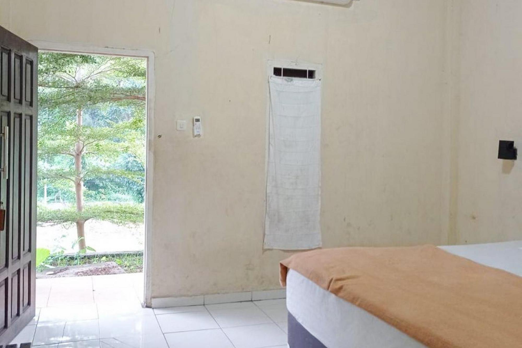 Hotel Pantai Panjang Bengkulu Redpartner Exterior foto